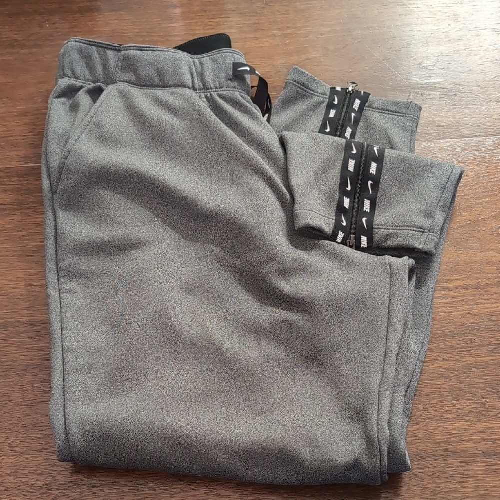 Nike Men's Heather Gray Joggers Size M